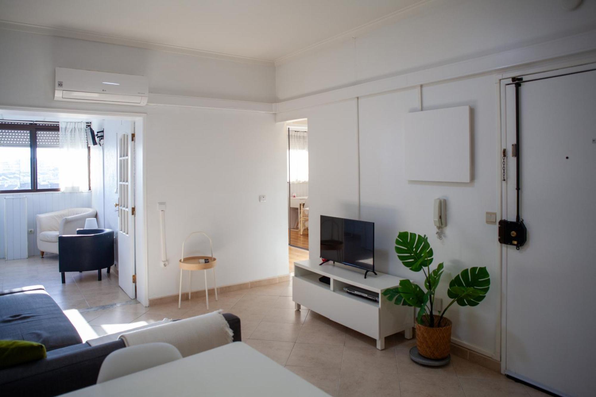 Just4U Apartment 2 Алмада Экстерьер фото