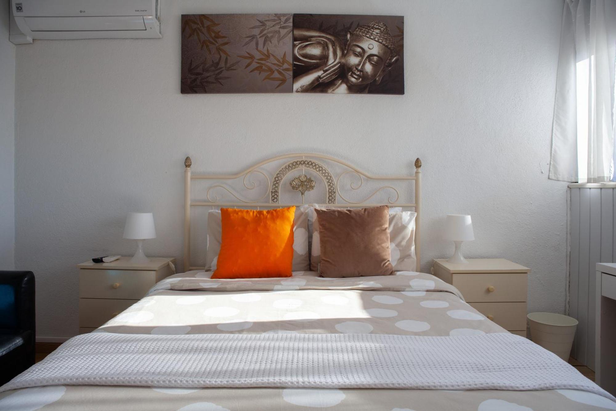 Just4U Apartment 2 Алмада Экстерьер фото